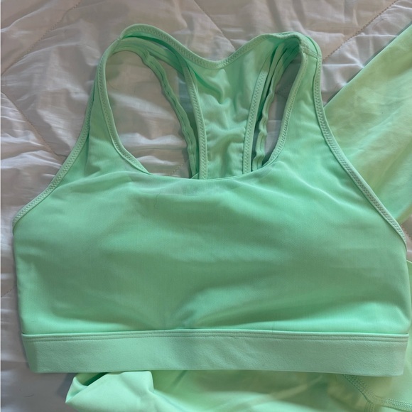 FABLETICS SIZE M Mint Green Sports Bra and Leggings Set - Picture 2 of 7